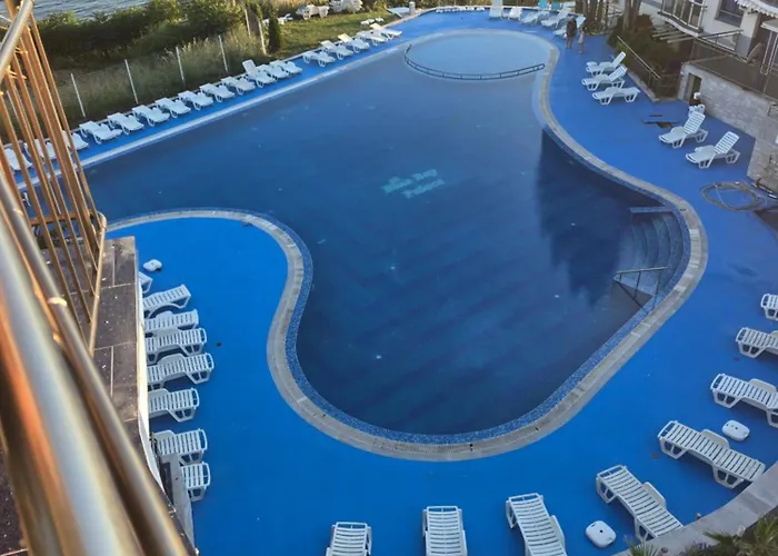 Pomorie Direkt Am Pool