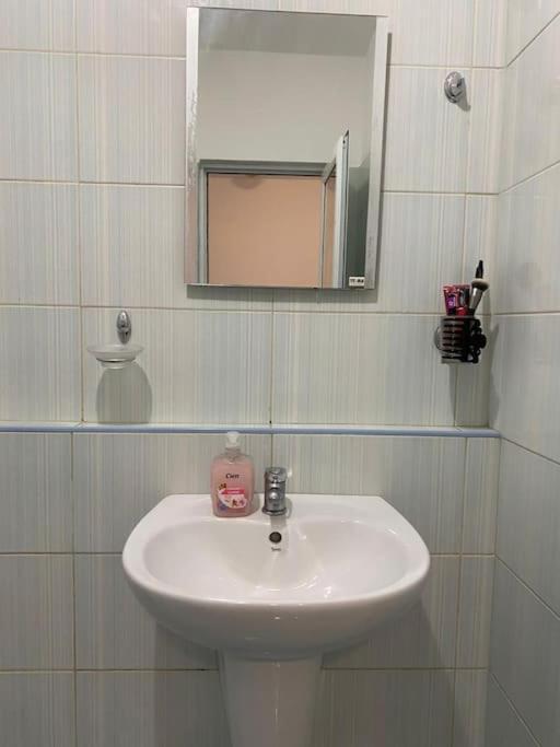 Direkt Am Pool Apartment *
